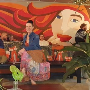 Meet your Posher, Sherry